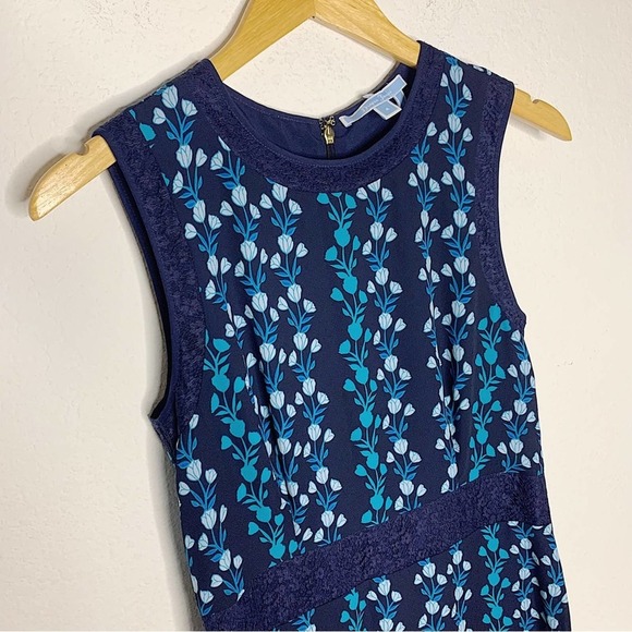 Draper James Meadow Vines Lace Fit & Flare Dress in Nassau Navy Size 4 $285 - Picture 3 of 10